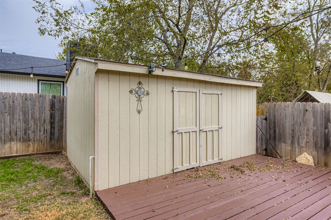 3104 Dominic Drive Austin, TX 78745 - Photo 28 of 28 View of shed with a fenced backyard