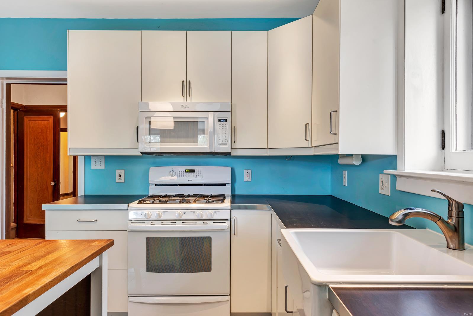 5746 Rhodes Avenue St. Louis, MO 63109 - Photo 13 of 37 Gallery Image 13