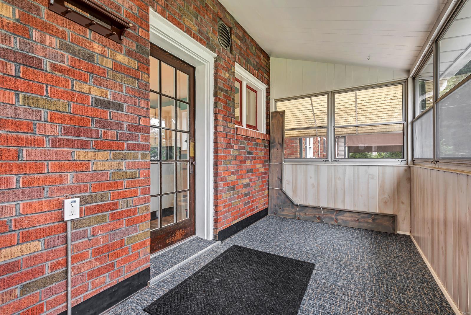 5746 Rhodes Avenue St. Louis, MO 63109 - Photo 18 of 37 Gallery Image 18