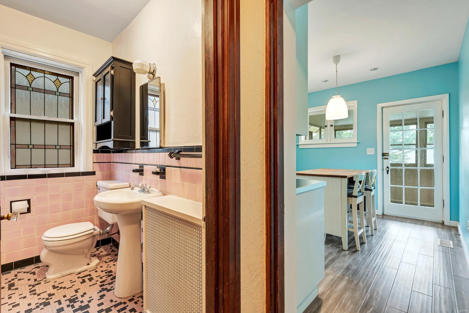 5746 Rhodes Avenue St. Louis, MO 63109 - Photo 4 of 37 Gallery Image 4