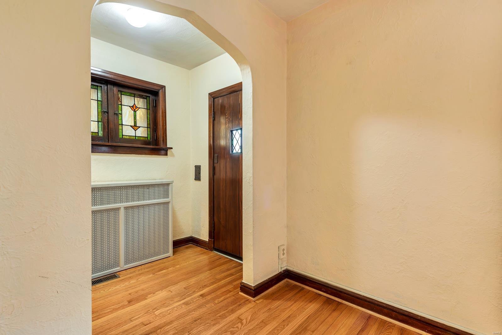 5746 Rhodes Avenue St. Louis, MO 63109 - Photo 7 of 37 Gallery Image 7