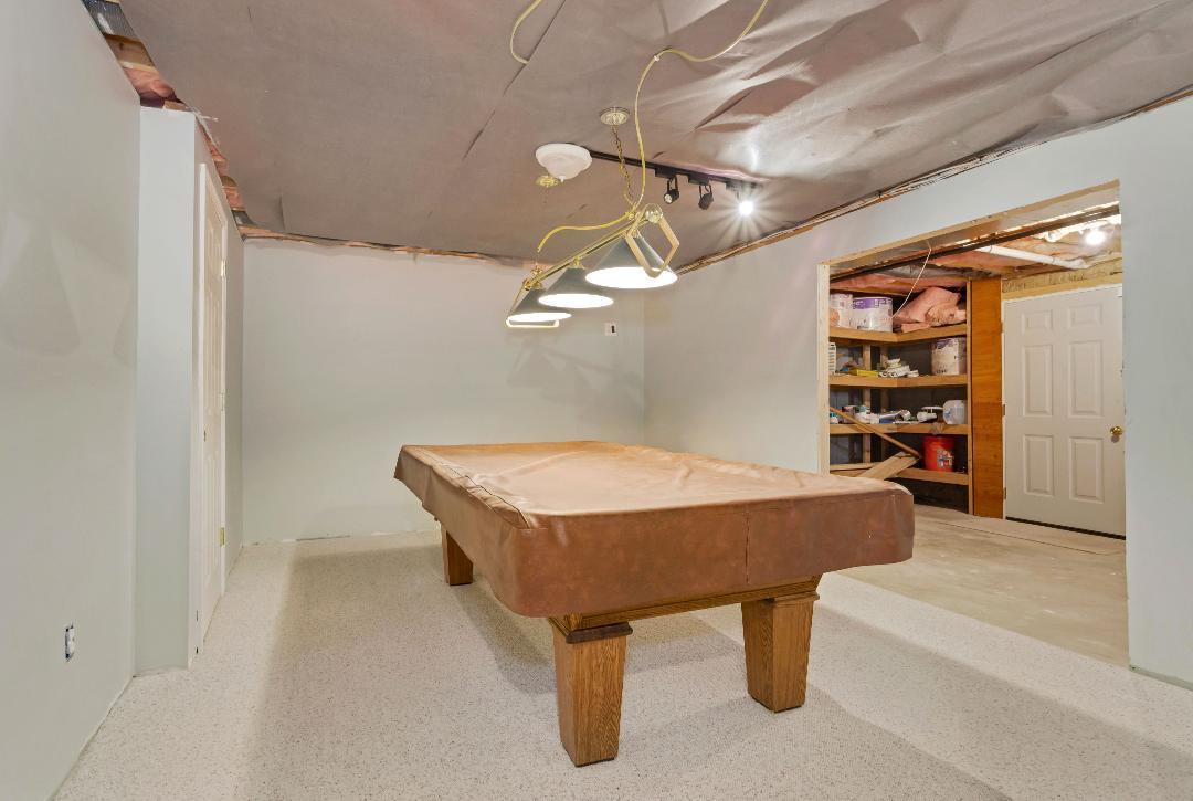 278 Simon Narrows Road Mashpee, MA 02649 - Photo 17 of 20 278pooltable