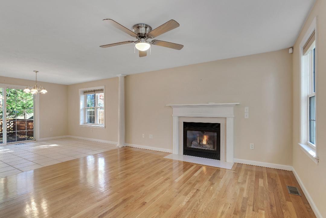 278 Simon Narrows Road Mashpee, MA 02649 - Photo 4 of 20 278livingdining