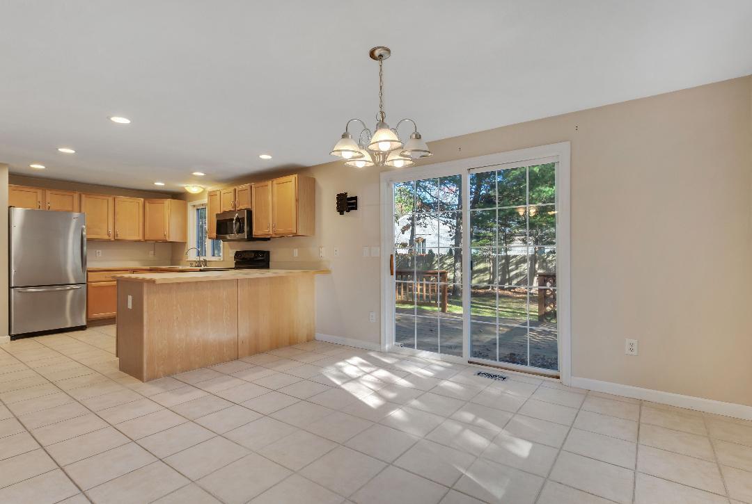 278 Simon Narrows Road Mashpee, MA 02649 - Photo 6 of 20 278kitchendining