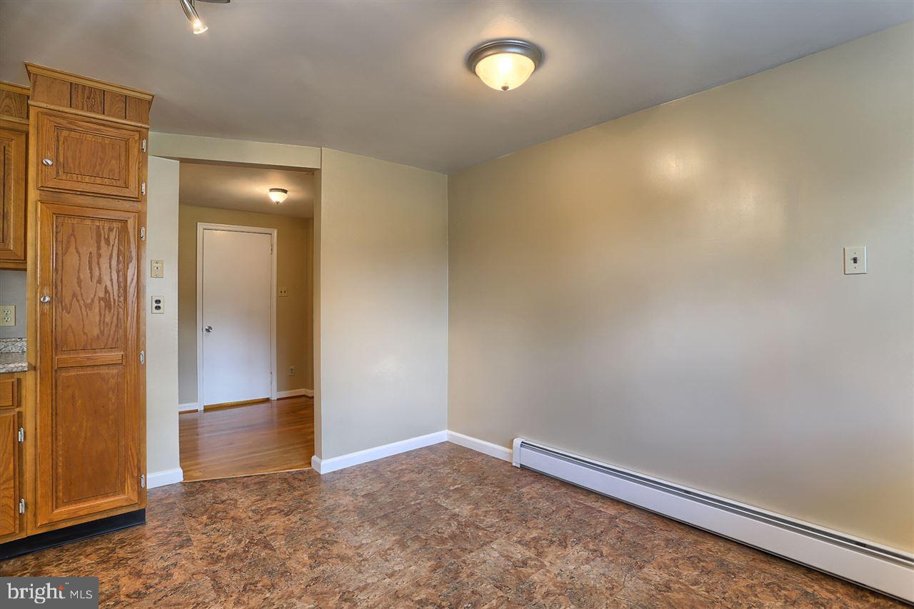 861 Locust Grove Road York, PA 17402 - Photo 16 of 31 Gallery Image 16