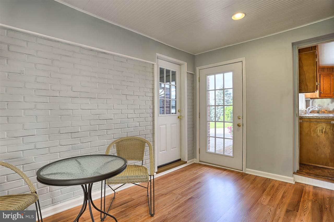 861 Locust Grove Road York, PA 17402 - Photo 21 of 31 Gallery Image 21