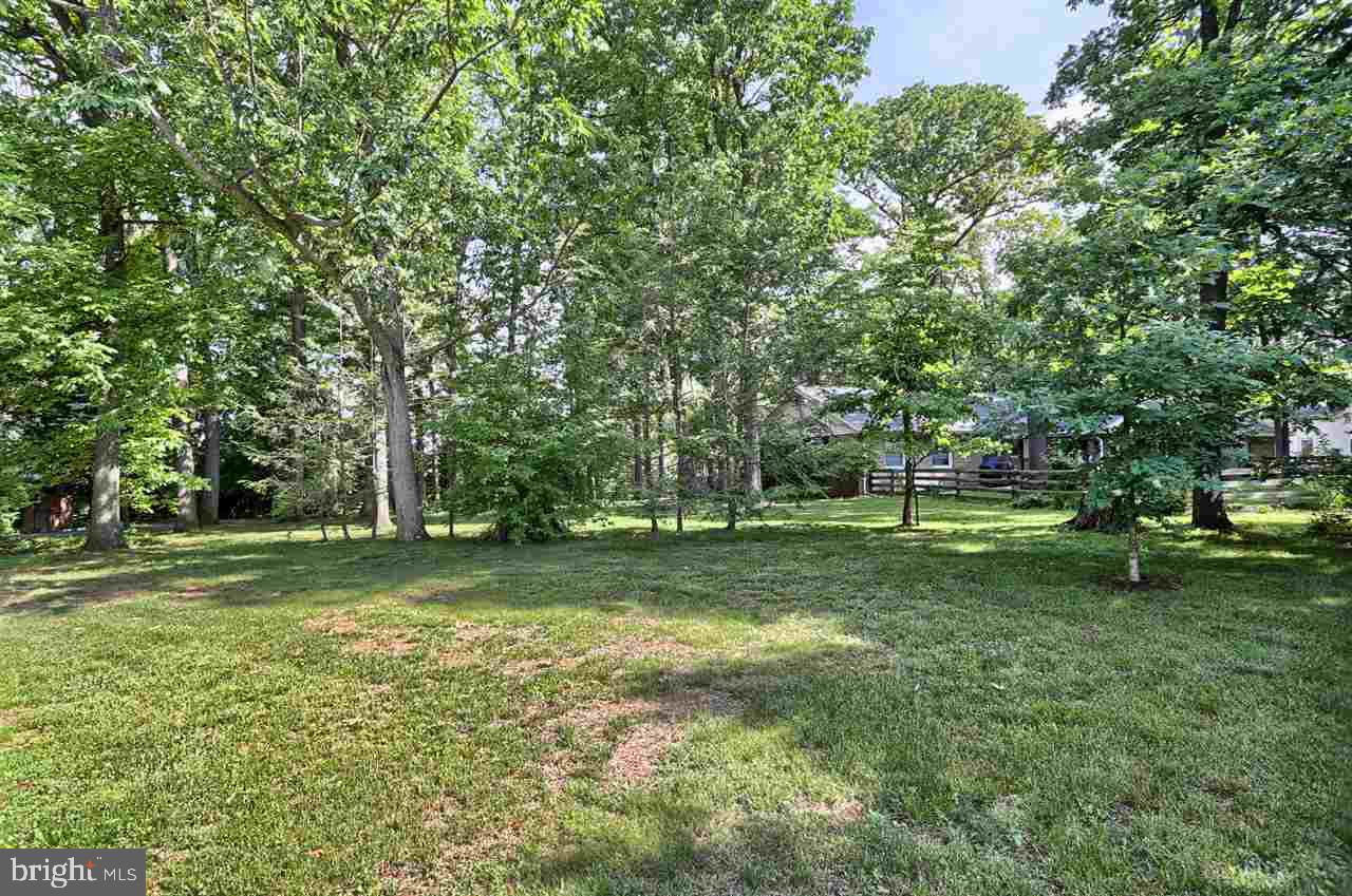 861 Locust Grove Road York, PA 17402 - Photo 29 of 31 Gallery Image 29