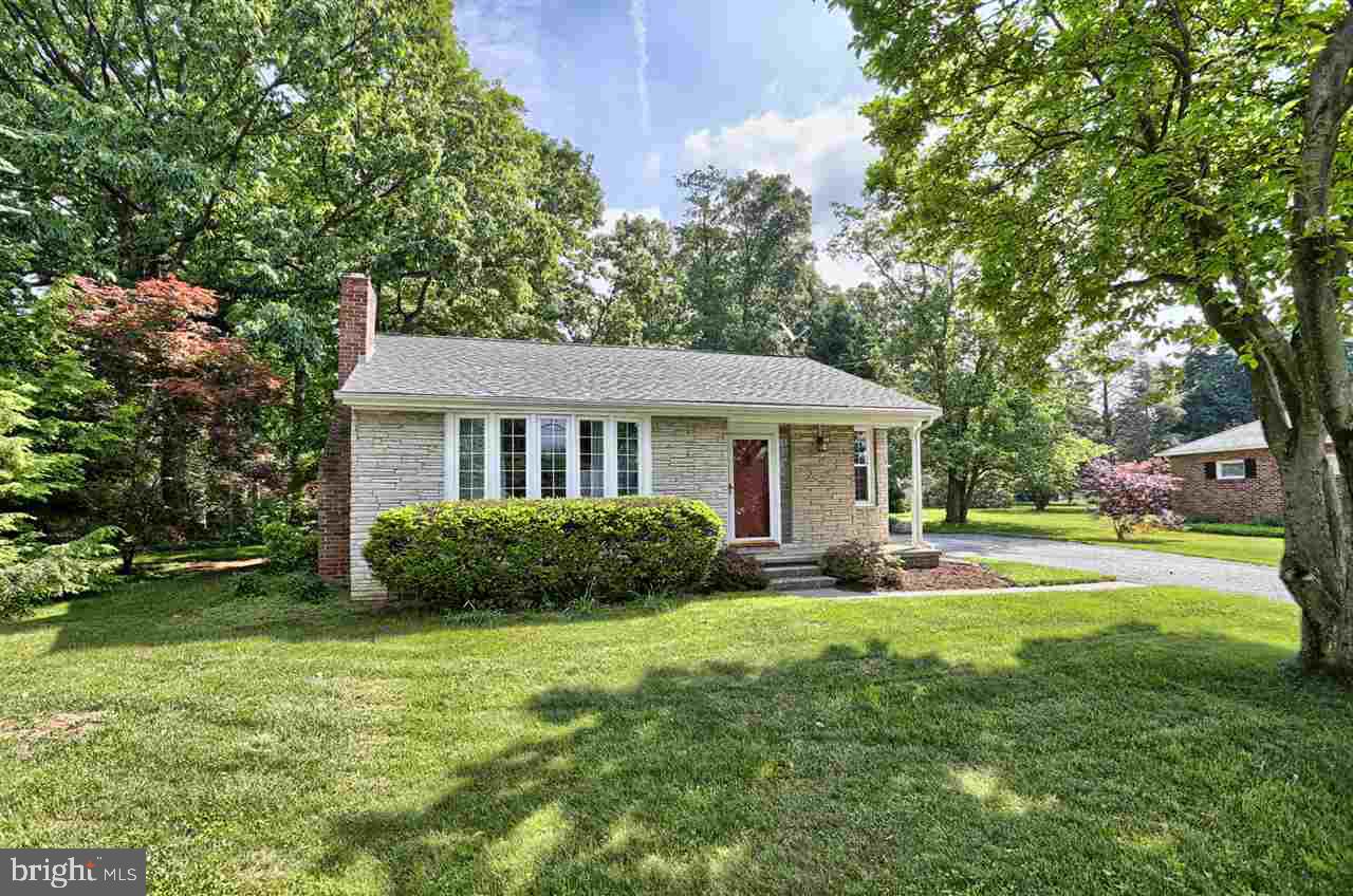 861 Locust Grove Road York, PA 17402 - Photo 30 of 31 Gallery Image 30