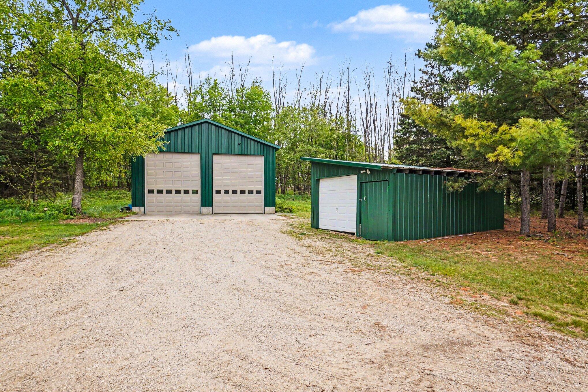 17634 Meceola Road Hersey, MI 49639 - Photo 11 of 68 004_file_2613