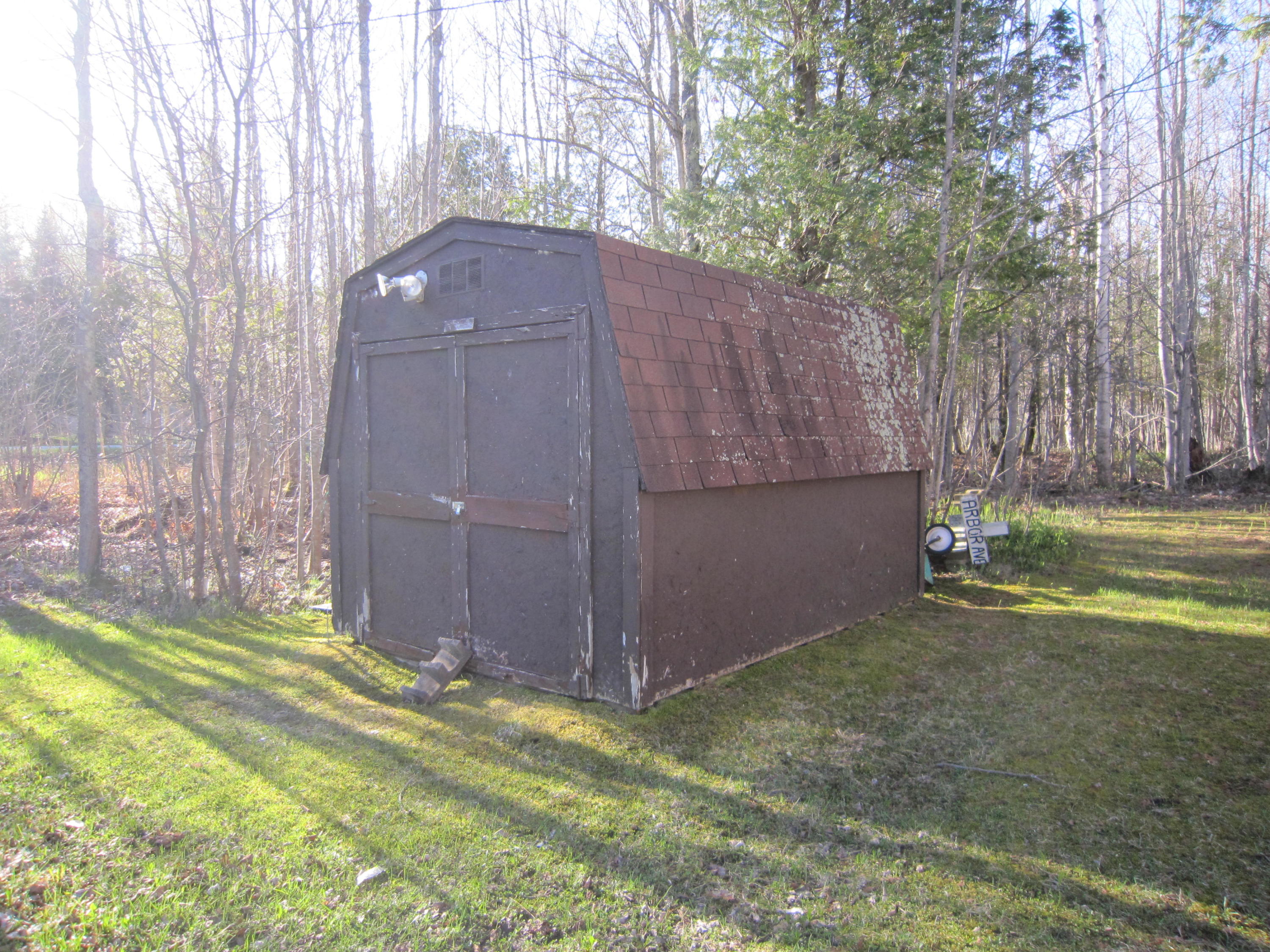 N9406 Strawe Road Curtis, MI 49820 - Photo 6 of 10 Gallery Image 6