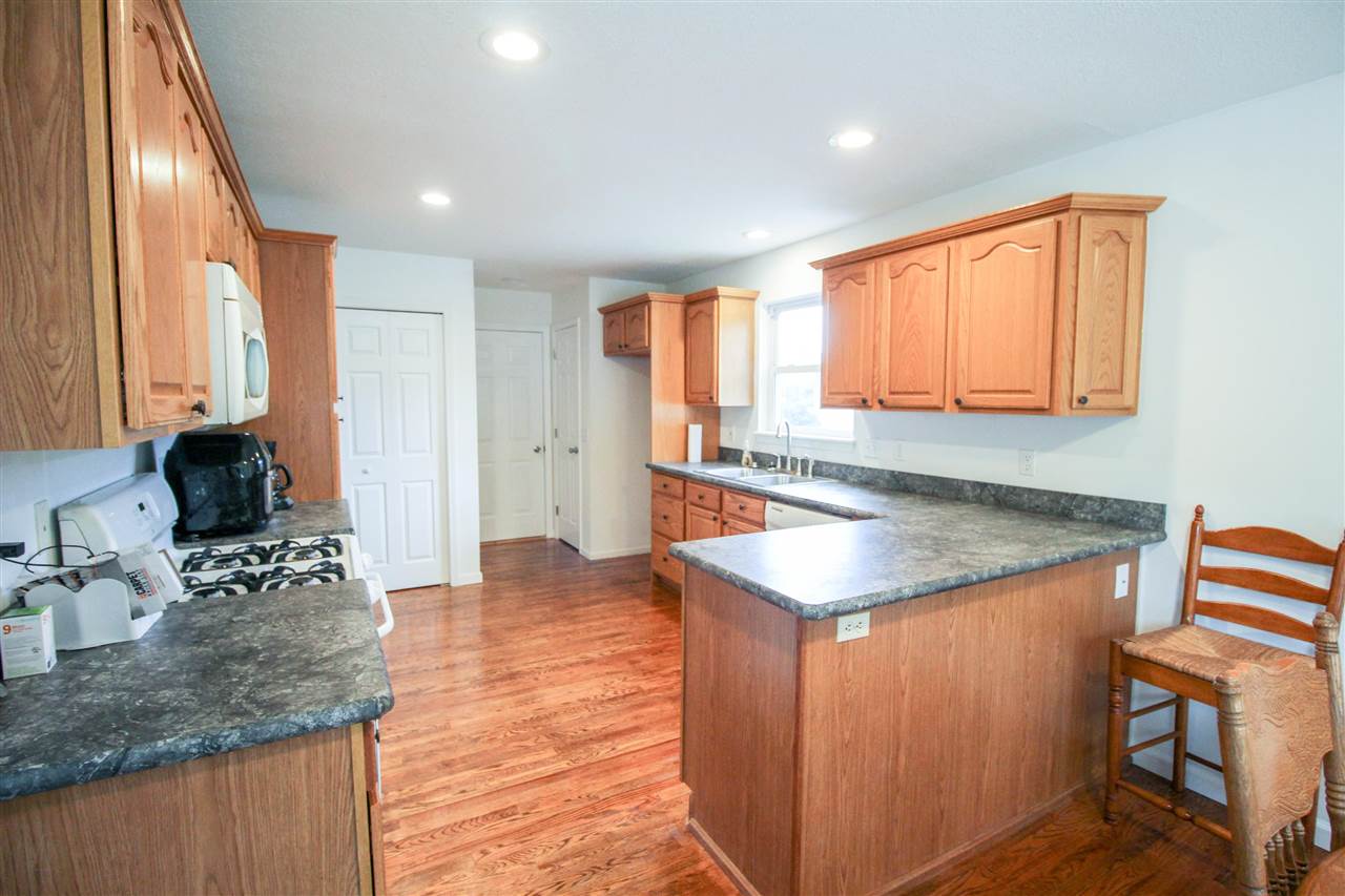 8042 Flintlock Road Mount Morris, MI 48458 - Photo 9 of 36