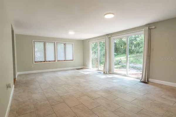 $1,775 | 12 South University Circle, DeLand, FL 32724