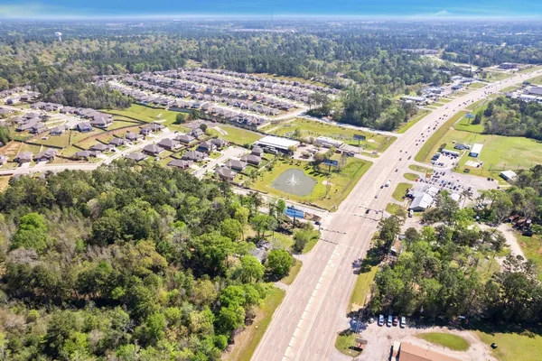 a view of building with yard