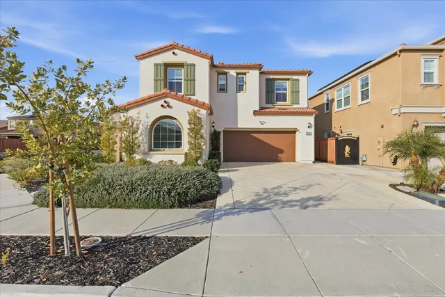 $879,000 | 2481 Azalea Avenue, Tracy, CA 95376