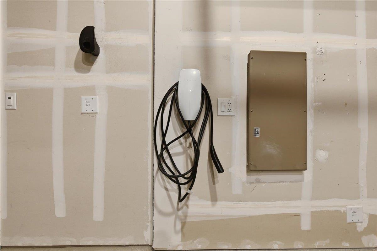 2481 Azalea Avenue Tracy, CA 95376 - Photo 23 of 31