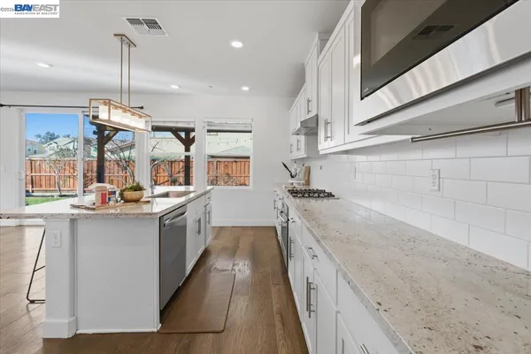 $850,000 | 2481 Azalea Avenue, Tracy, CA 95376
