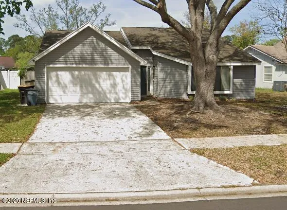 $299,000 | 7274 Eagles Perch Drive, Jacksonville, FL 32244