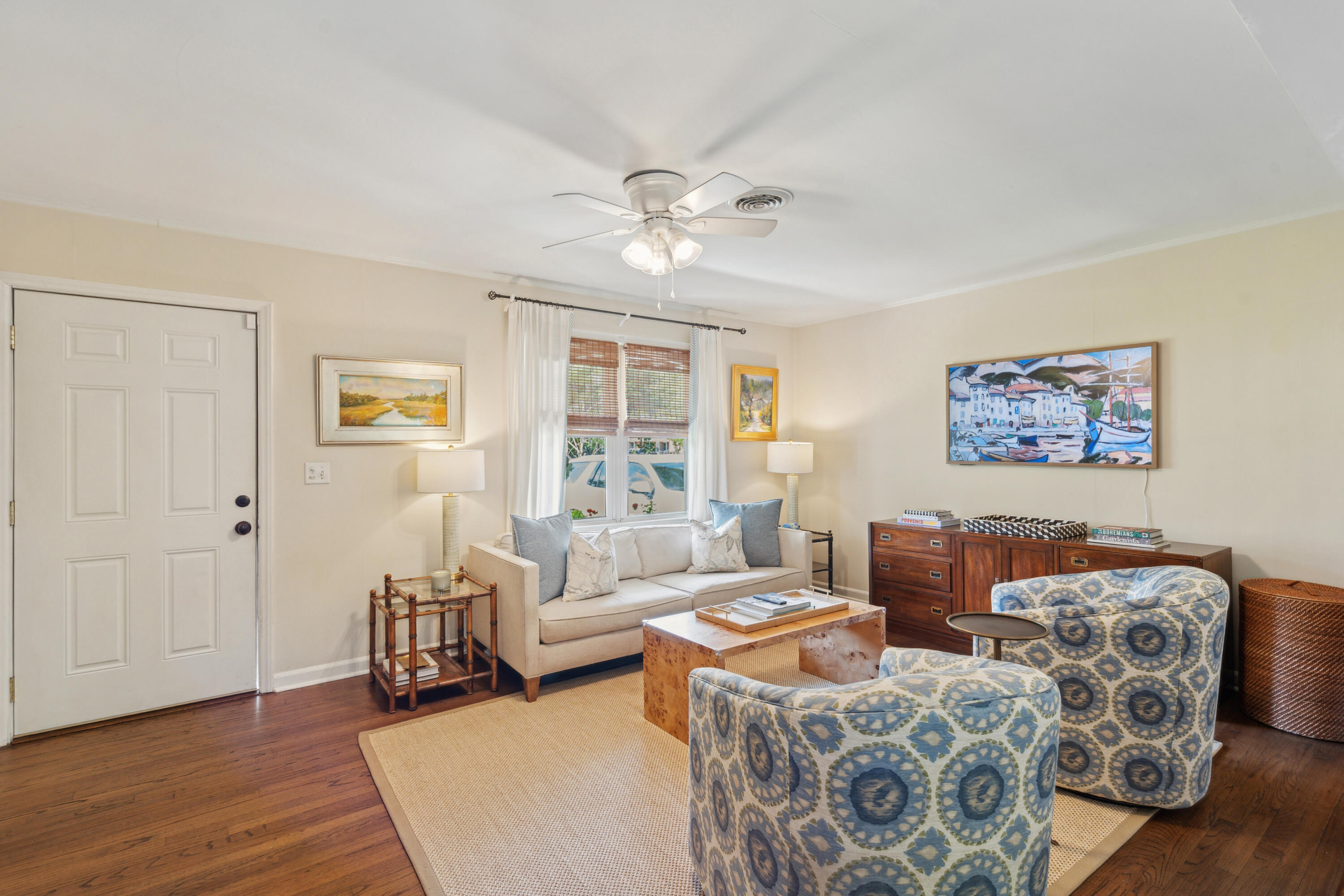 1107 Shadow Drive Mount Pleasant, SC 29464 - Photo 7 of 56 1107SShadowDr-KeenEyeMarketing-010