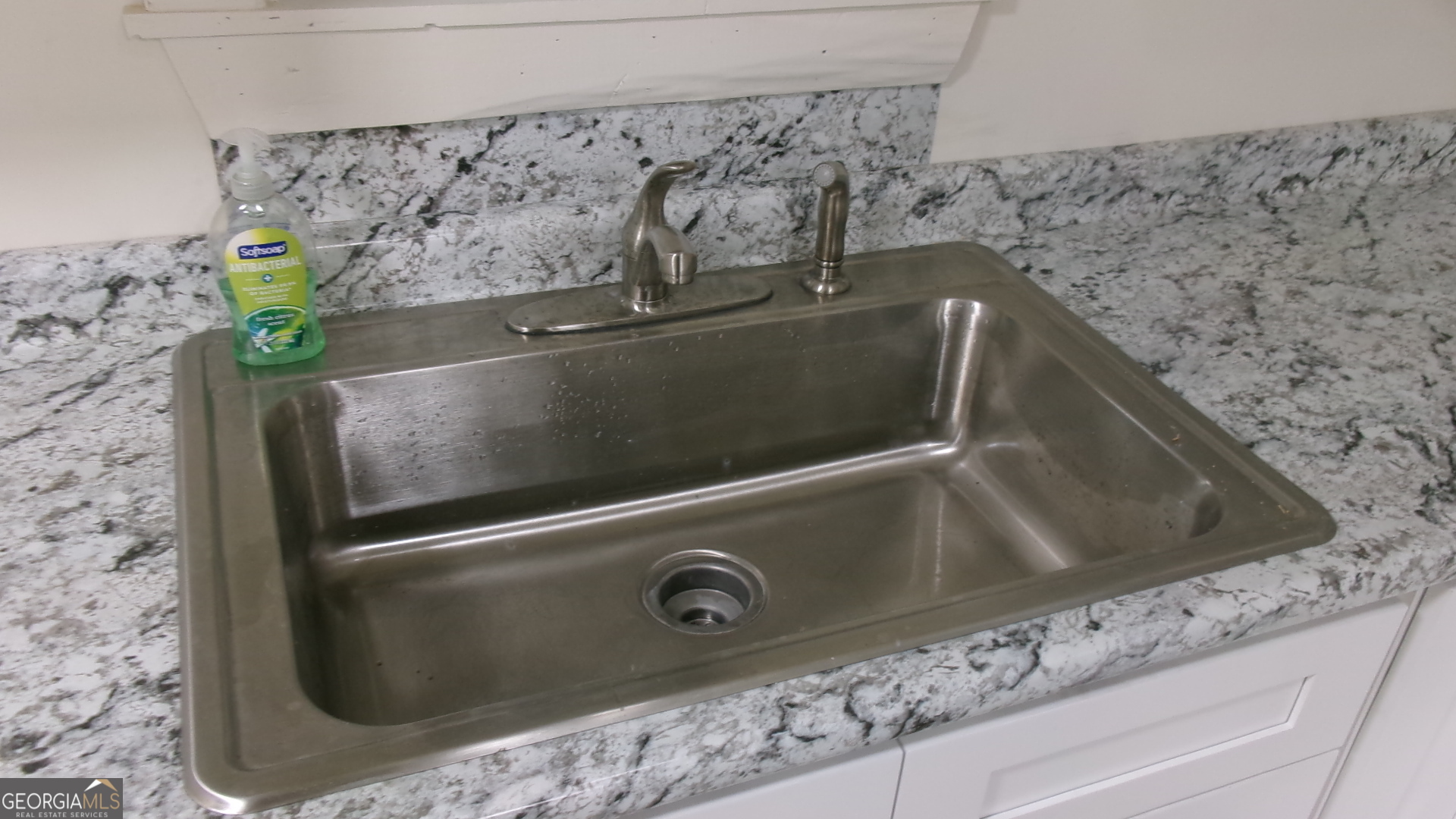 17827 Highway 129 Claxton, GA 30417 - Photo 21 of 21 a close view of sink