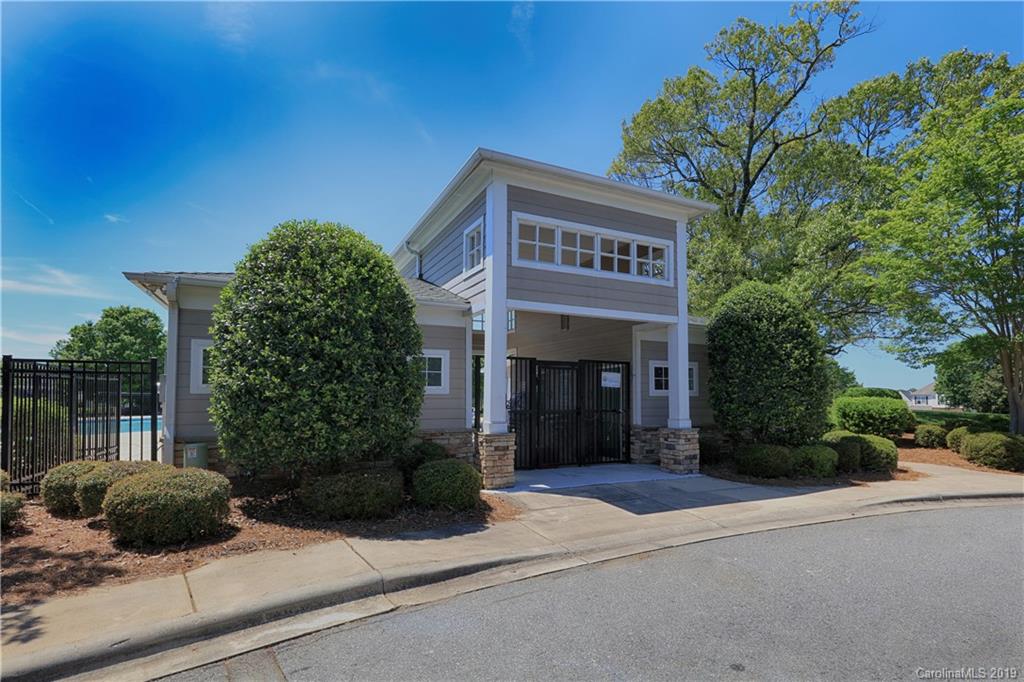 8736 Chalkstone Road Charlotte, NC 28216 - Photo 33 of 36 Gallery Image 33
