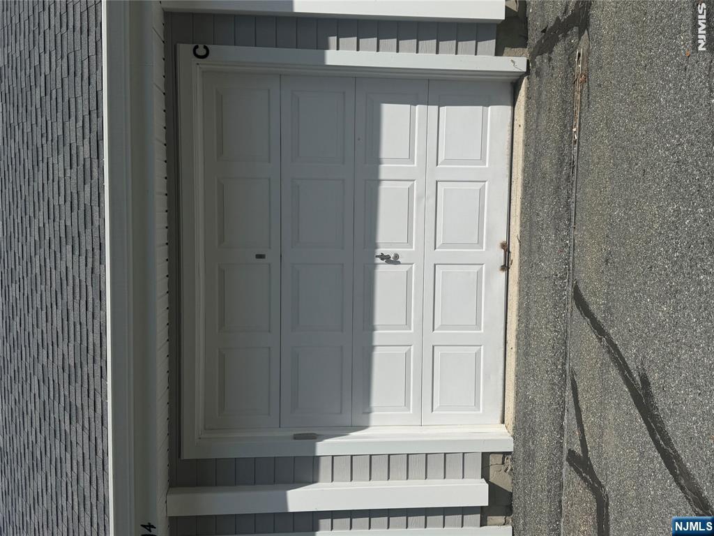 1186 Richmond Road Mahwah, NJ 07430 - Photo 16 of 17 Gallery Image 16