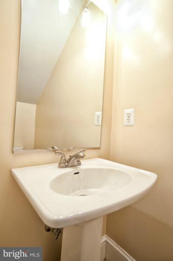 1630 Rosedale Street Northeast, Unit 2 Washington, DC 20002 - Photo 25 of 26 Bath