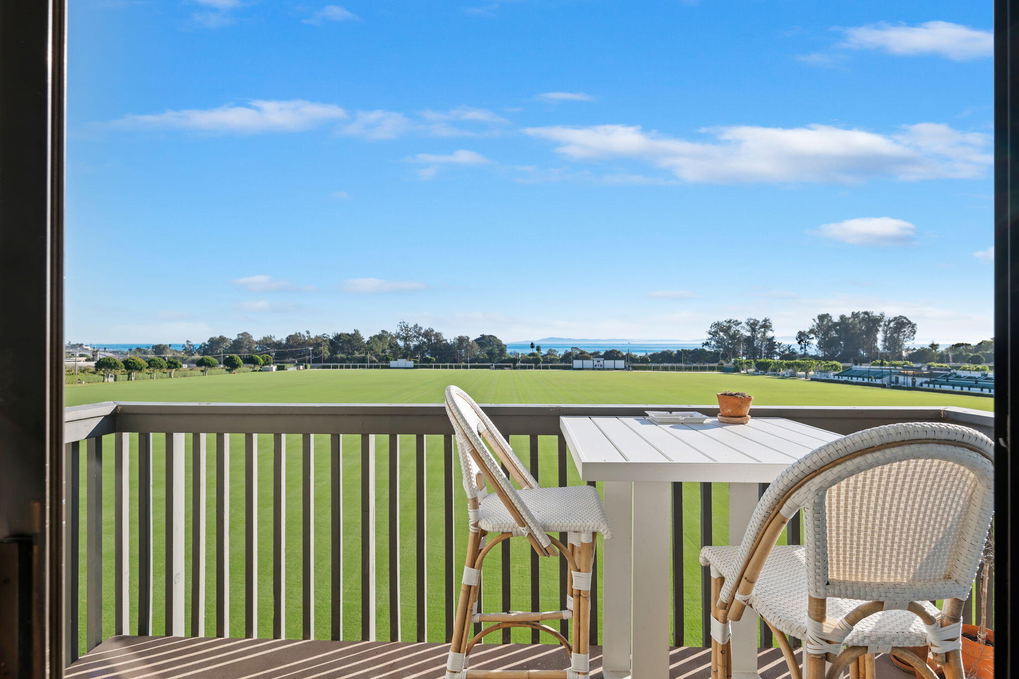 3375 Foothill Road, Unit 535 Carpinteria, CA 93013 - Photo 7 of 17 08-Balcony