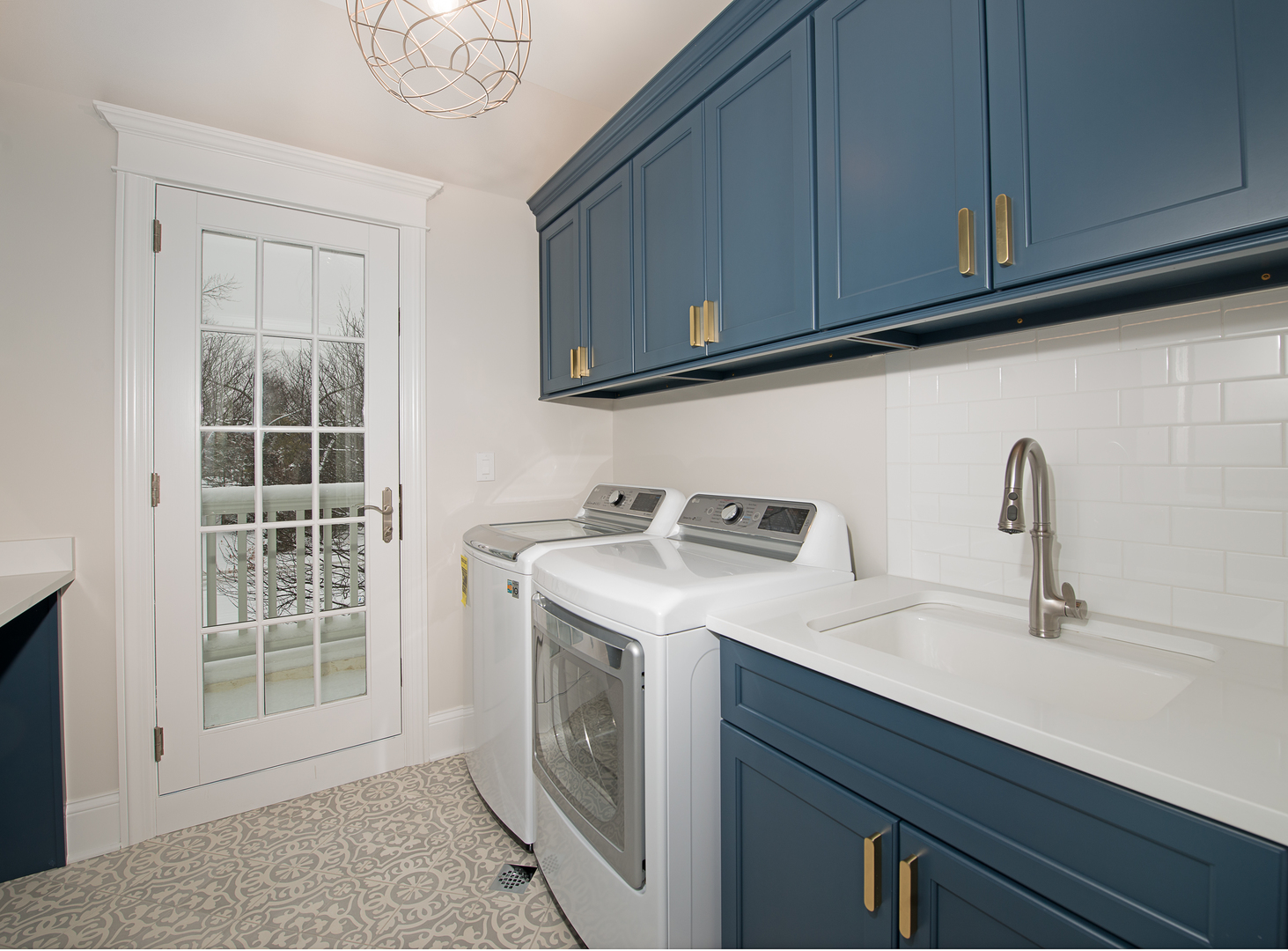 443 Hill Road Winnetka, IL 60093 - Photo 12 of 12 a utility room with sink dryer and washer