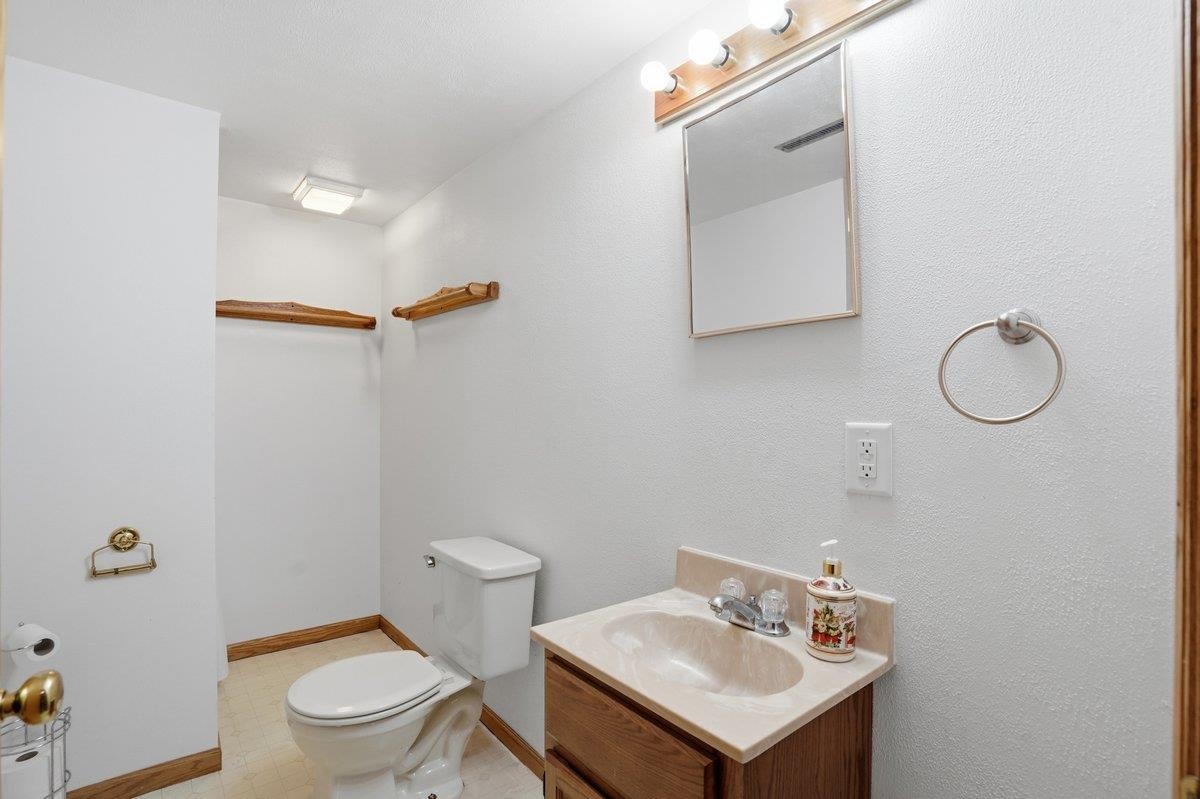 1707 Sapphire Way Sun Prairie, WI 53590 - Photo 27 of 41