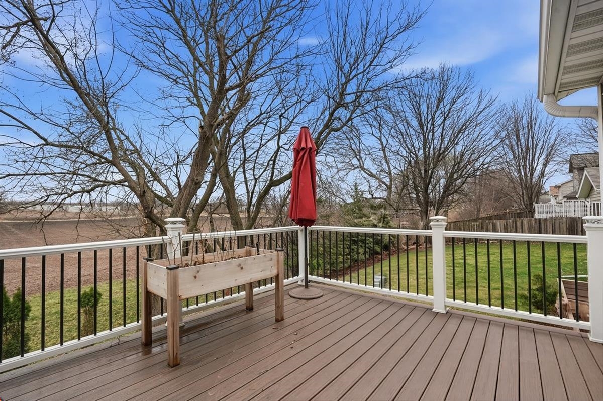 1707 Sapphire Way Sun Prairie, WI 53590 - Photo 31 of 41