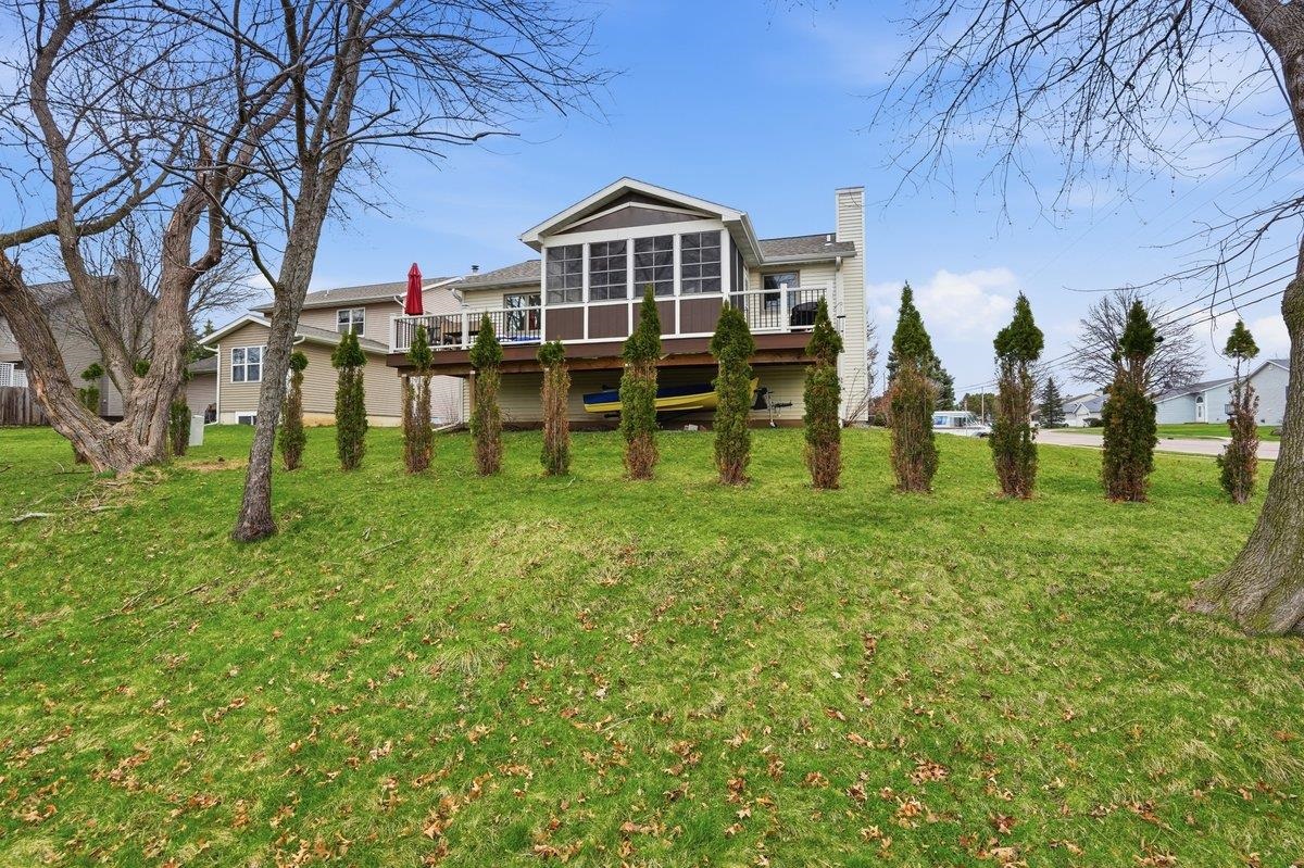 1707 Sapphire Way Sun Prairie, WI 53590 - Photo 34 of 41