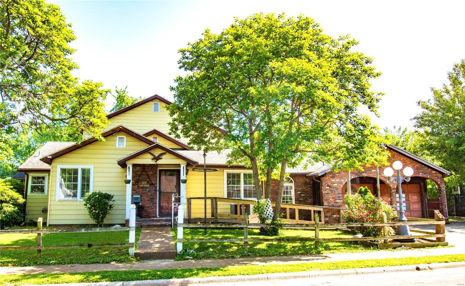 129 East 4th Street Roxana, IL 62084 - Photo 1 of 48