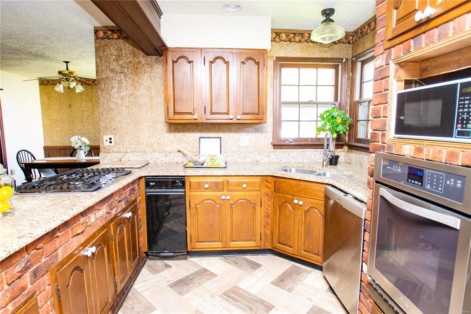 129 East 4th Street Roxana, IL 62084 - Photo 18 of 48
