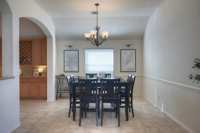 $1,900 | 108 Cove Circle, Conroe, TX 77356