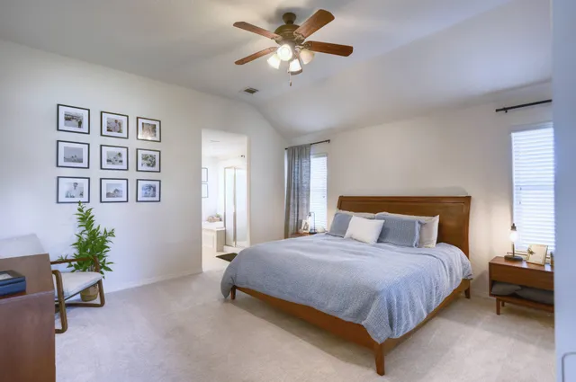 $1,900 | 108 Cove Circle, Conroe, TX 77356