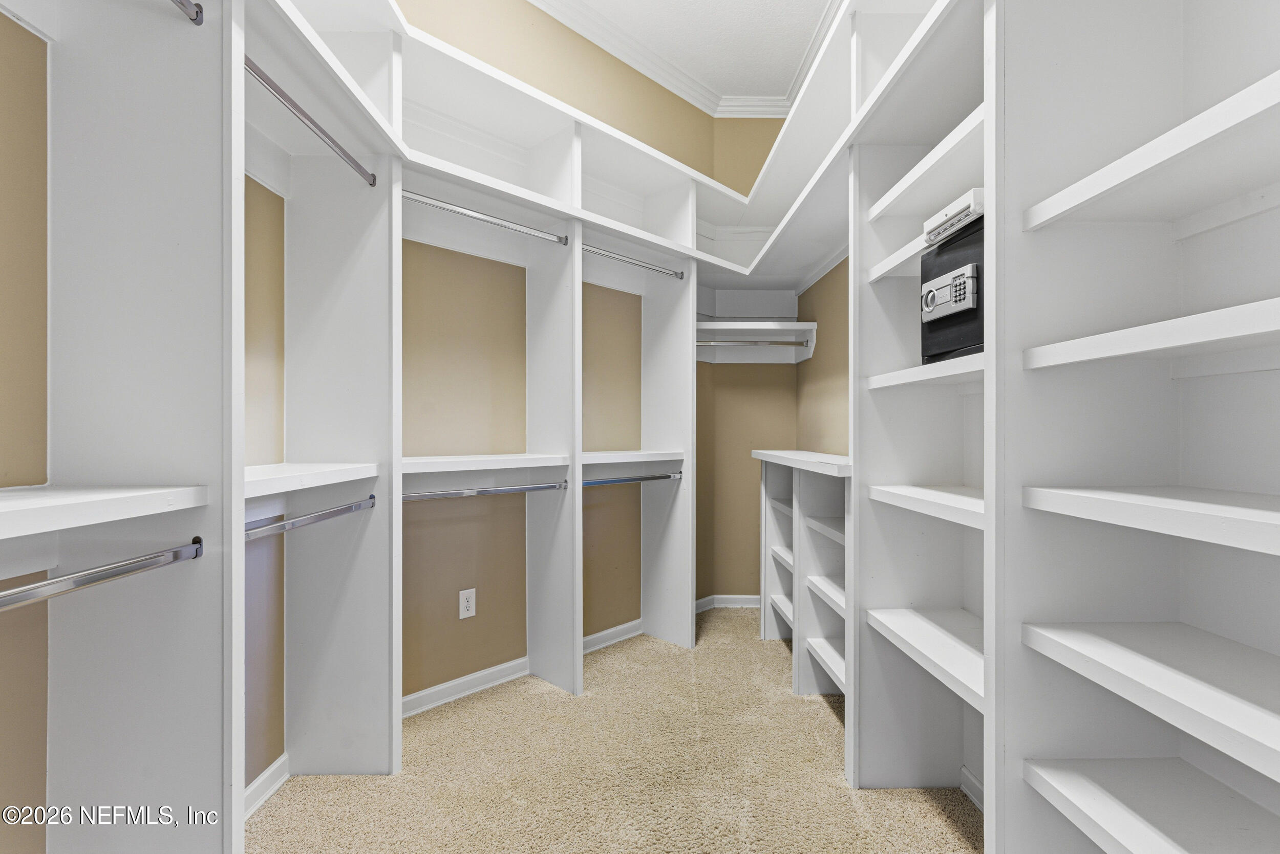 114 Warren Circle St. Johns, FL 32259 - Photo 17 of 32 Primary Closet 2