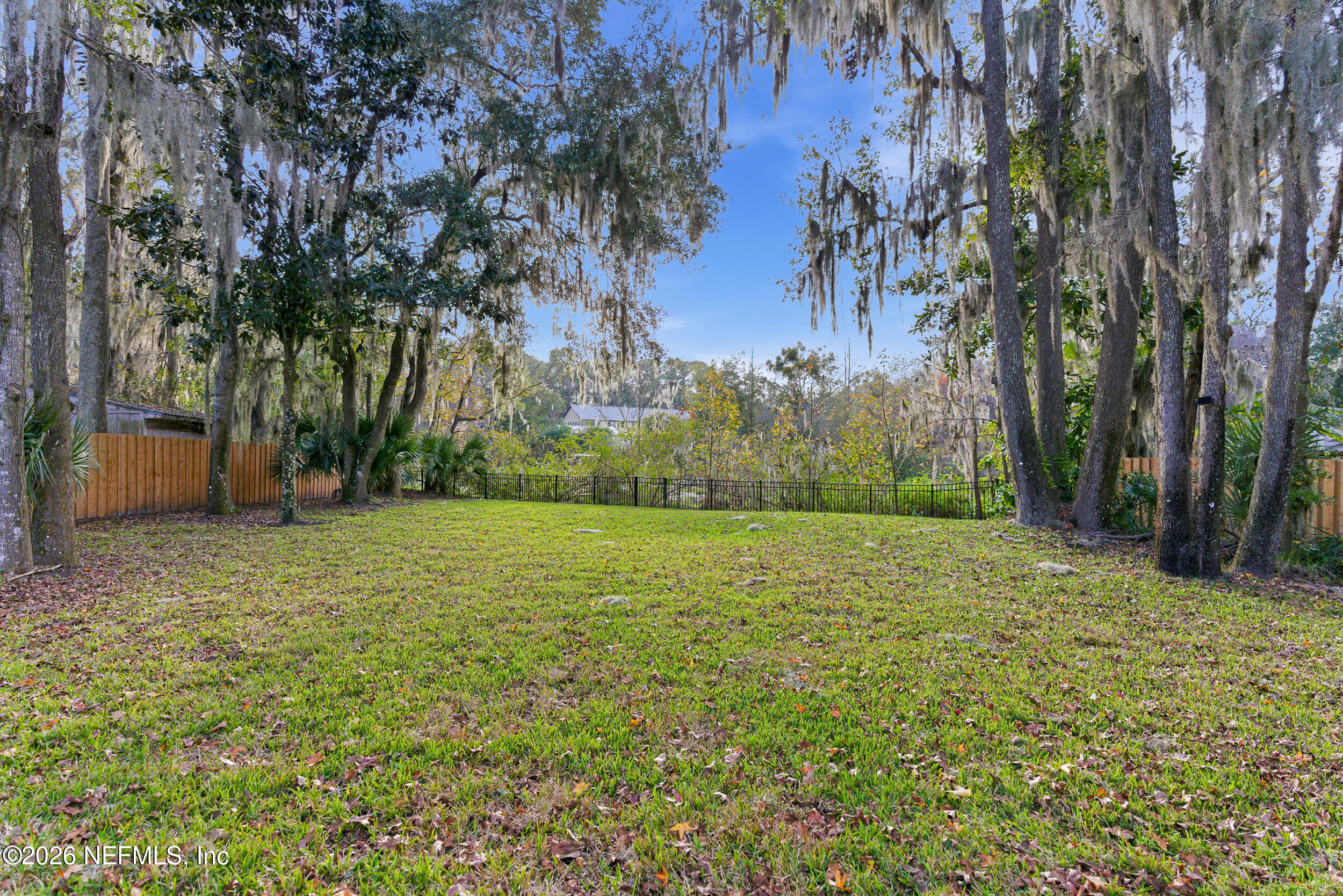 114 Warren Circle St. Johns, FL 32259 - Photo 29 of 32 a view of outdoor space with trees all around