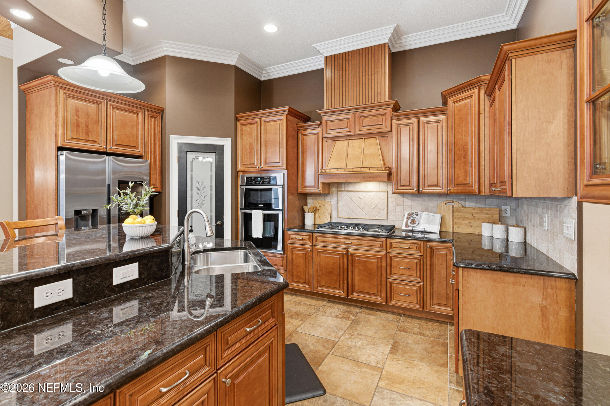 114 Warren Circle St. Johns, FL 32259 - Photo 9 of 32 Kitchen