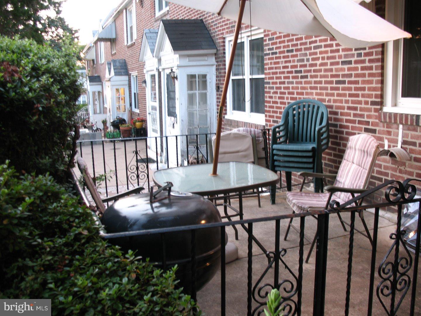 1839 Merribrook Road Philadelphia, PA 19151 - Photo 3 of 23 Patio