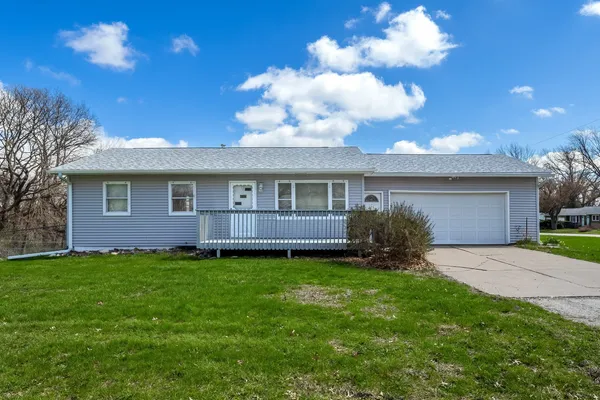 $245,000 | 1107 Idaho Avenue, Davenport, IA 52804