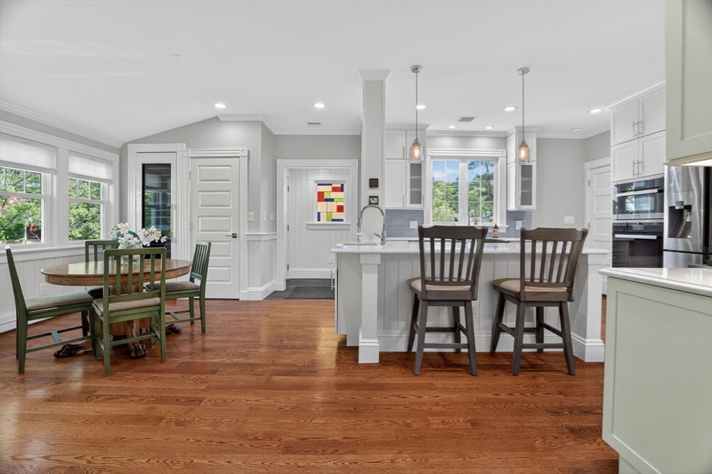 33 Linden Street Wellesley, MA 02482 - Photo 9 of 25