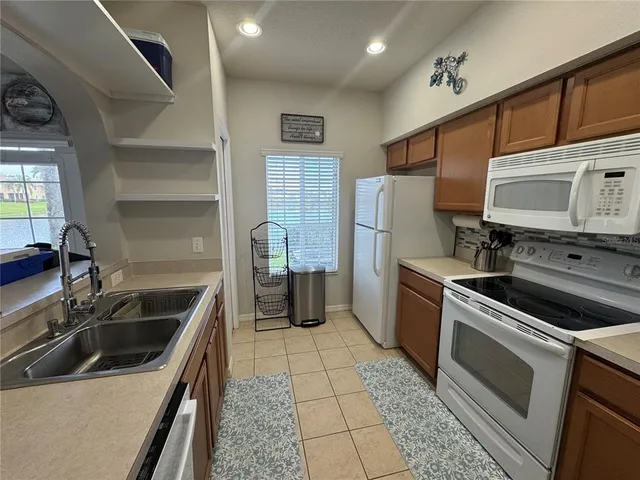 $2,150 | 3707 45th Terrace West, Unit 101, Bradenton, FL 34210