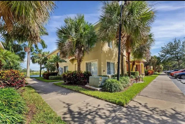 $2,150 | 3707 45th Terrace West, Unit 101, Bradenton, FL 34210