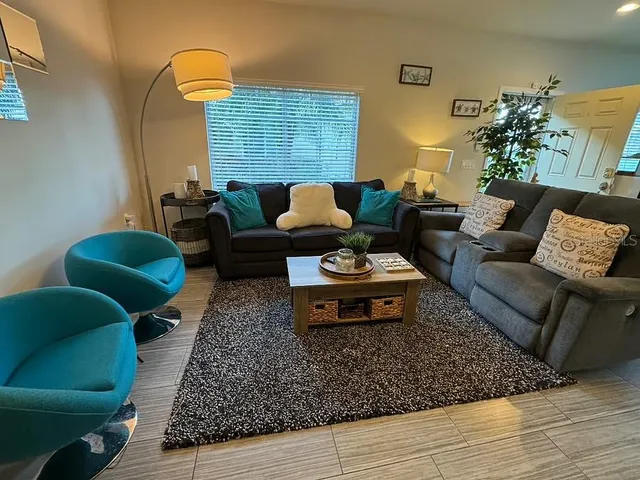 $2,150 | 3707 45th Terrace West, Unit 101, Bradenton, FL 34210