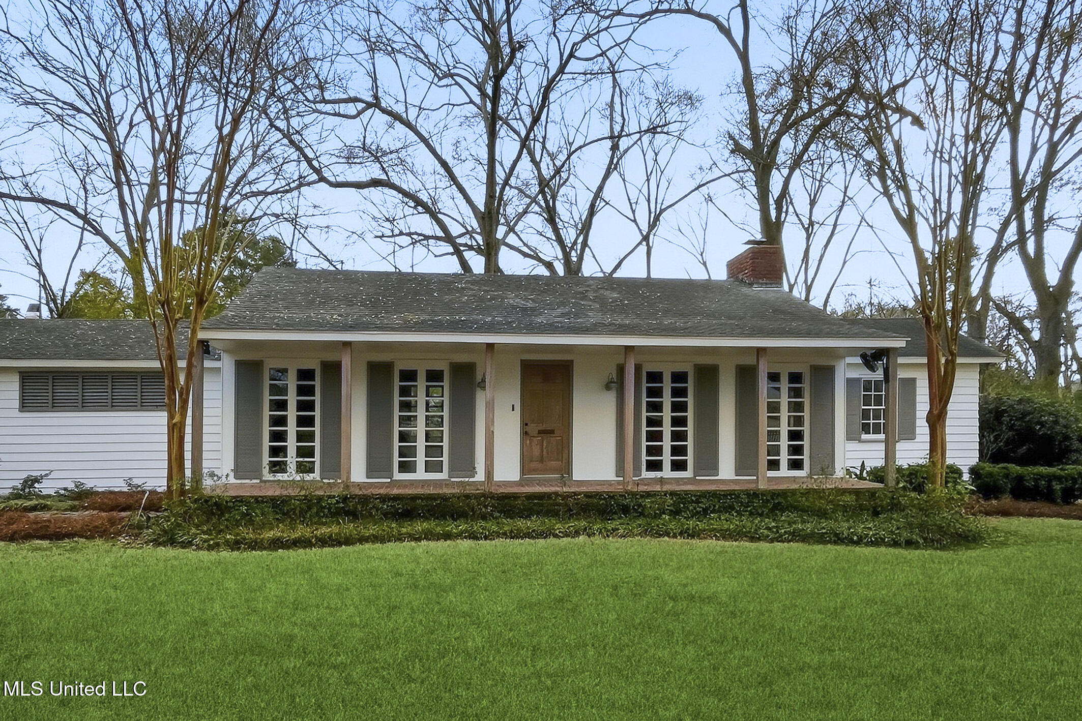 1439 Brecon Drive Jackson, MS 39211 - Photo 2 of 32 EXT-4