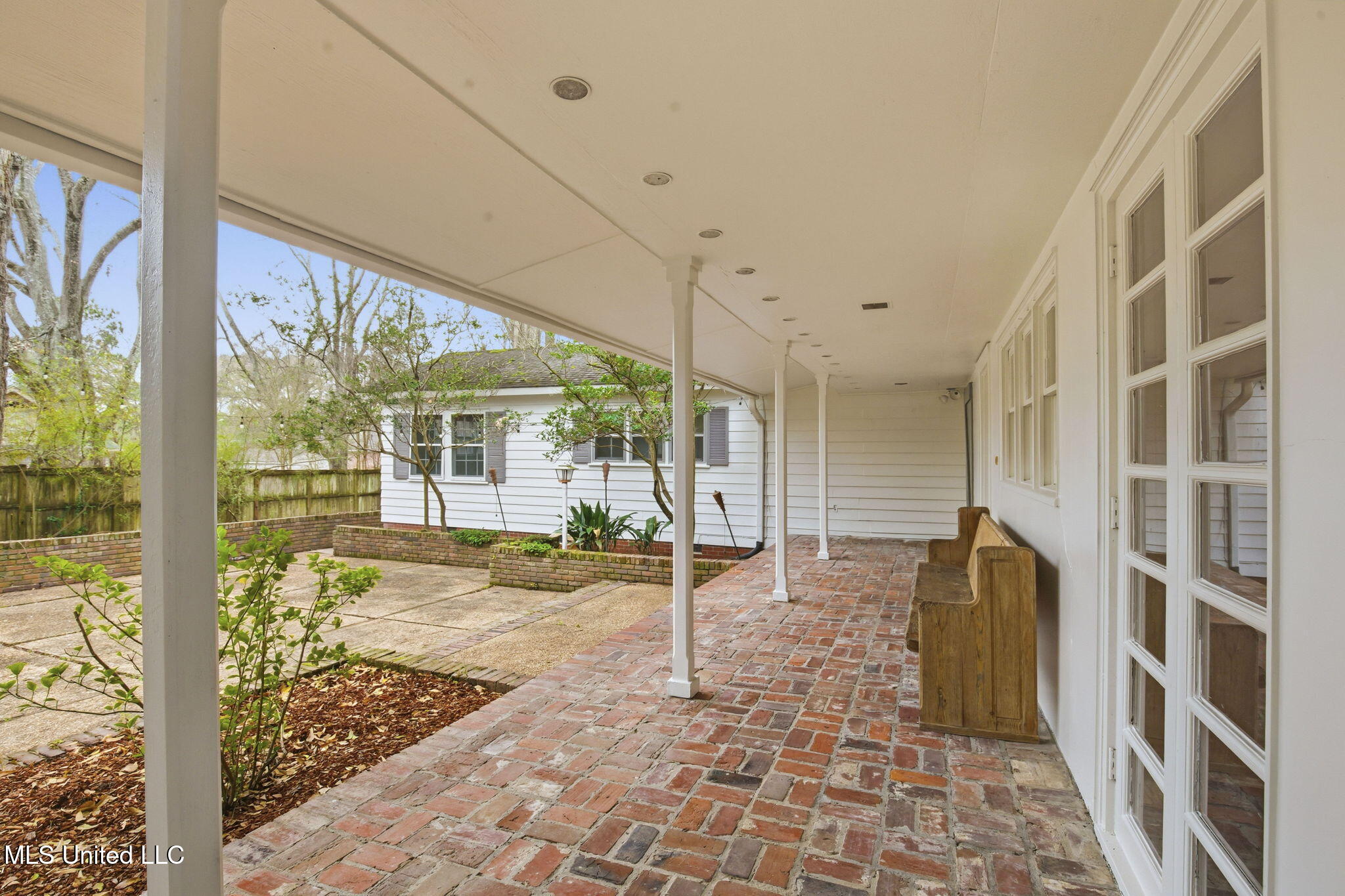 1439 Brecon Drive Jackson, MS 39211 - Photo 23 of 32 25-web-or-mls-1439 Brecon-25