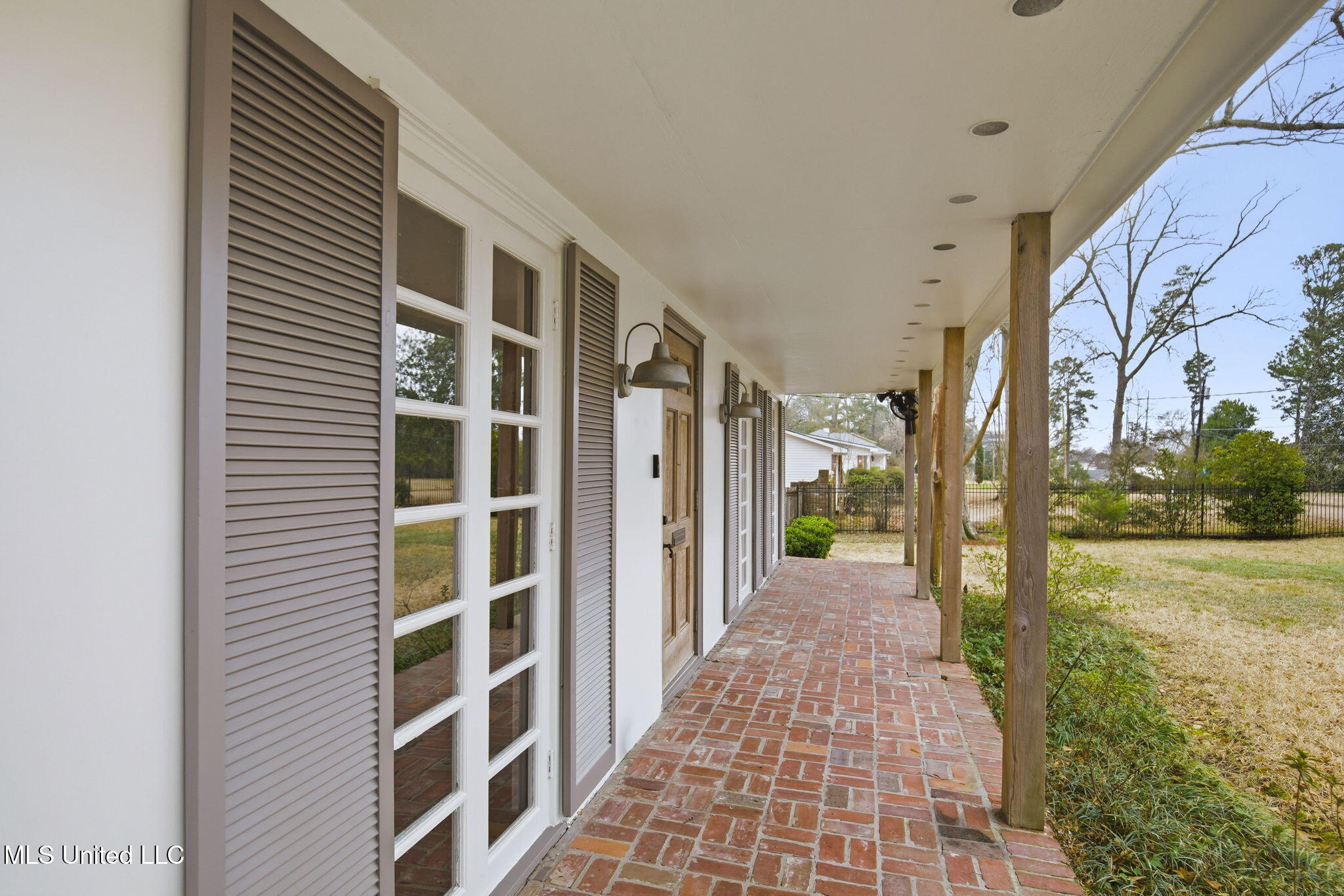 1439 Brecon Drive Jackson, MS 39211 - Photo 6 of 32 8-web-or-mls-1439 Brecon-8