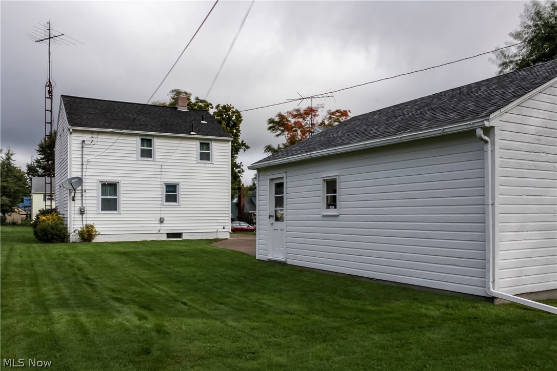 1062 Lilly Road Alliance, OH 44601 - Photo 3 of 33 Gallery Image 3