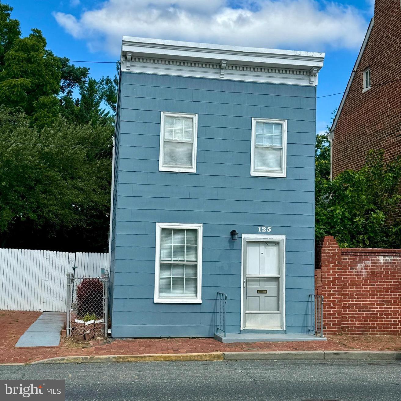 125 South Bentz Street Frederick, MD 21701 - Photo 1 of 15