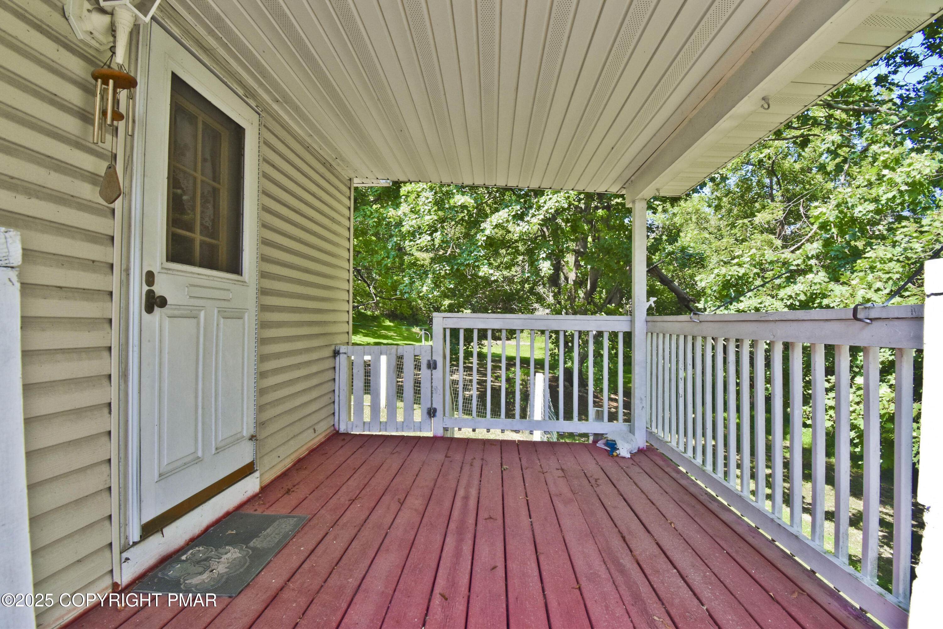 5630 Miller Road Bangor, PA 18013 - Photo 21 of 34 9 Side Deck